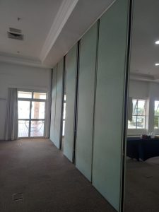 Manutenção preventiva em divisórias articuladas em Uberaba