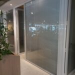 Empresa especializada em limpeza interna de divisórias industriais