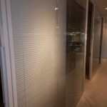 Empresa especializada em limpeza interna de divisórias industriais